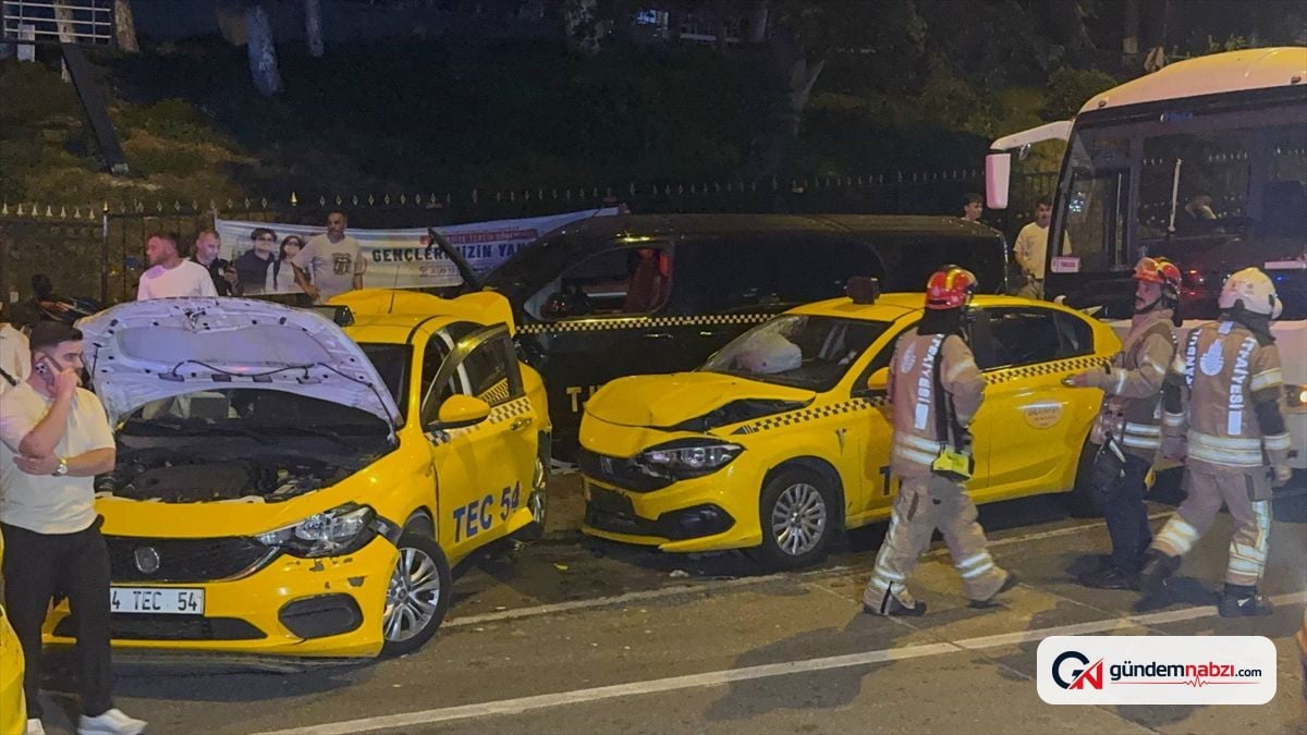 İstanbul Beyoğlu'nda 8 aracın karıştığı kazada 5 kişi yaralandı