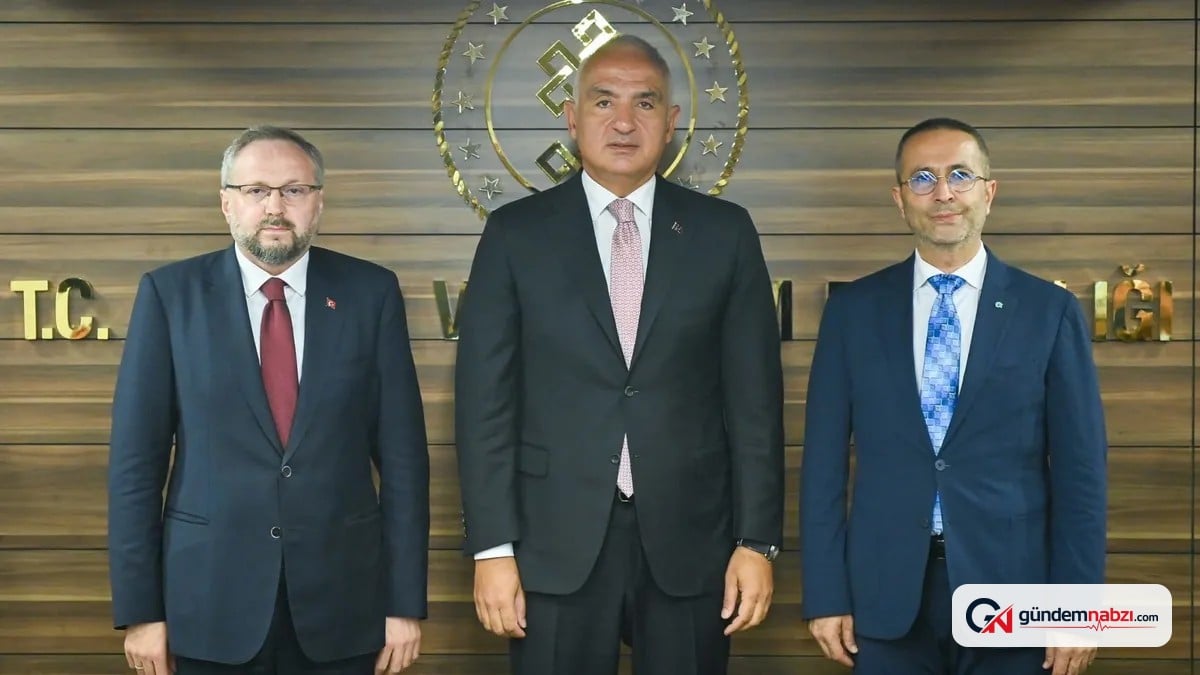 Yunus Emre Enstitüsü'nde başkanlık görevine Prof. Dr. Selim Argun geldi