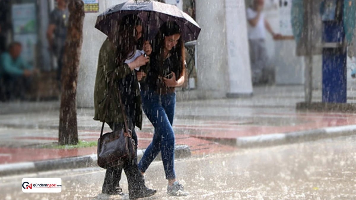AKOM İstanbul'da sağanak yağış uyarısı yaptı
