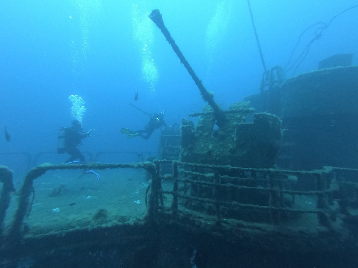 Denizde 100 tank yapay resif olarak kullanıldı