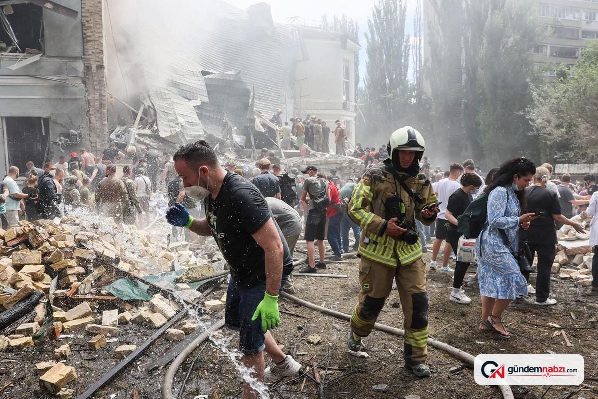Ukrayna'da Rusya'nın Kiev'e düzenlediği saldırıda 8 kişi öldü