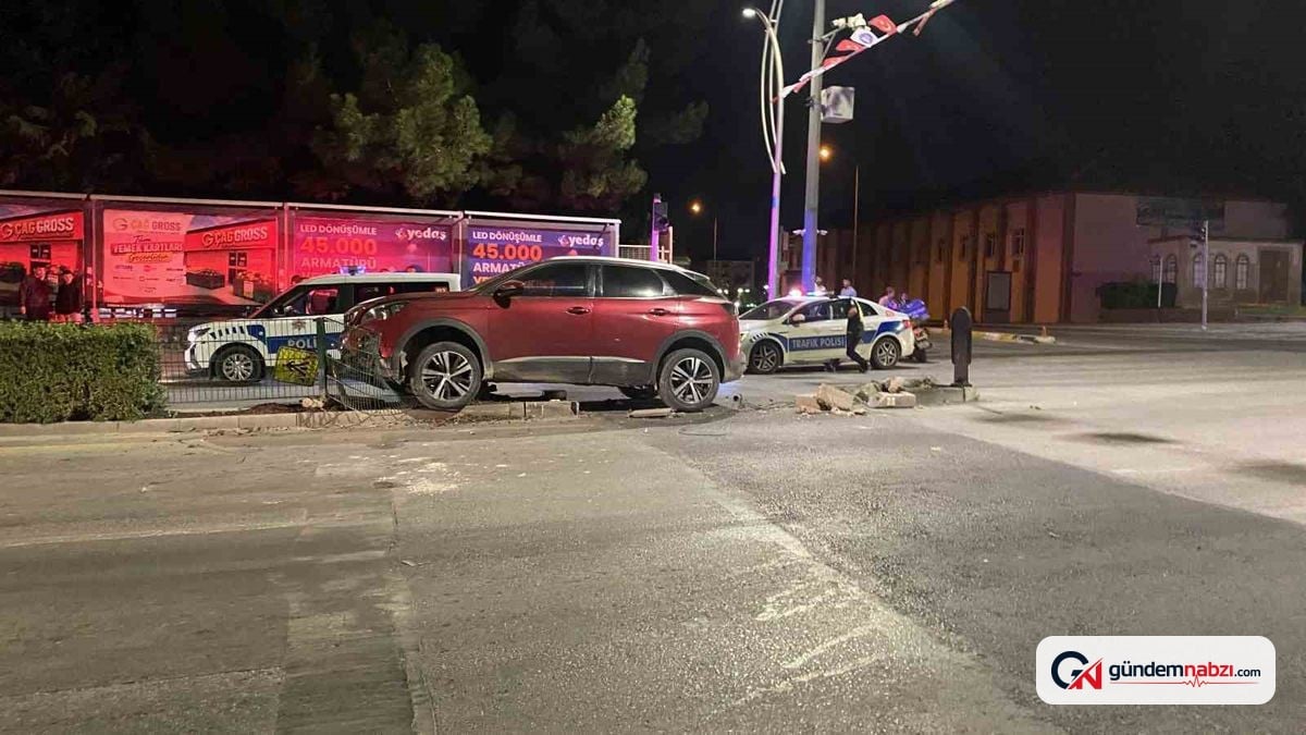 Çorum'da otomobil ve motosiklet çarpıştı: 1 yaralı