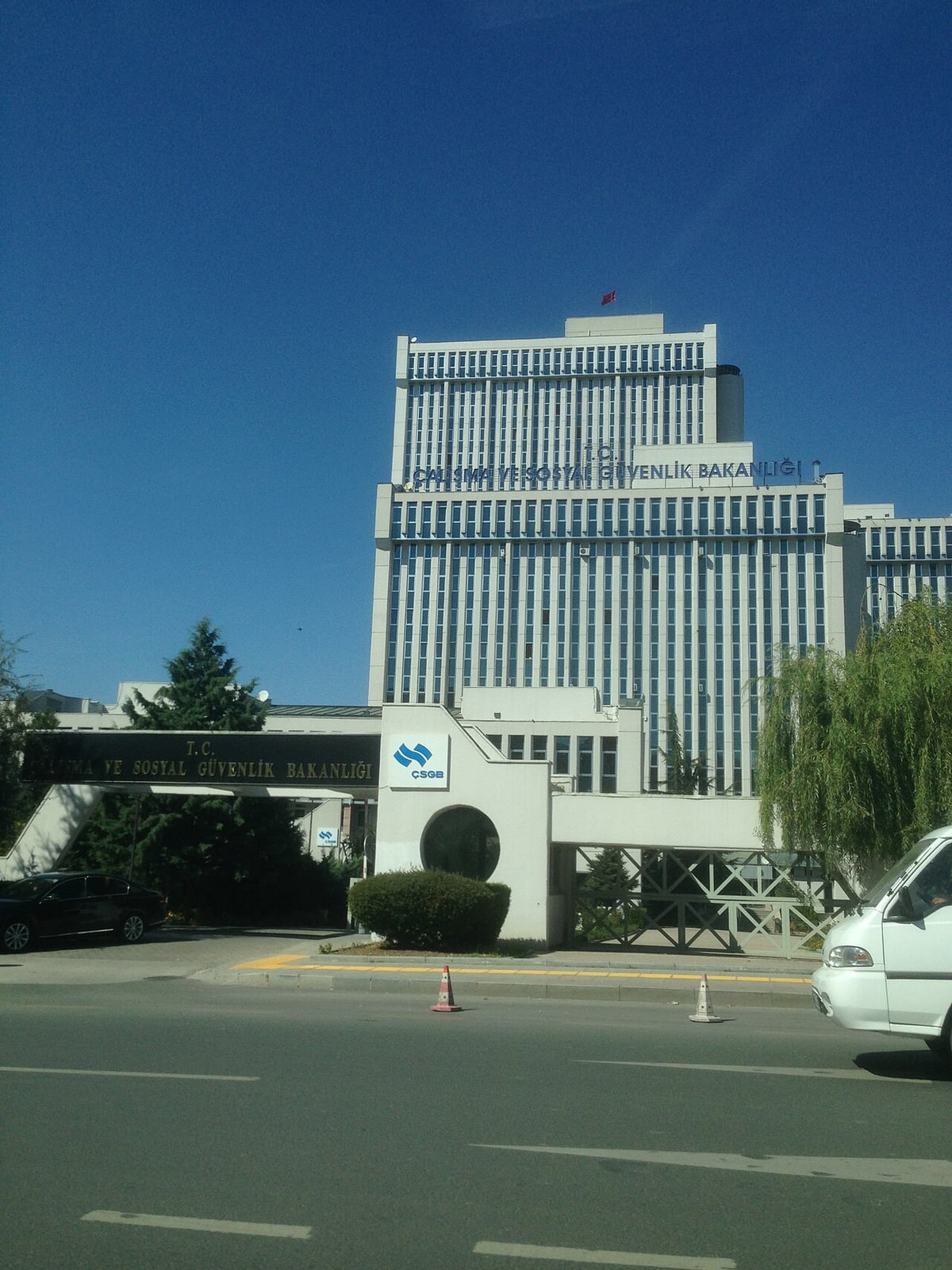 Bakan Işıkhan'dan kanser hastaları açıklaması