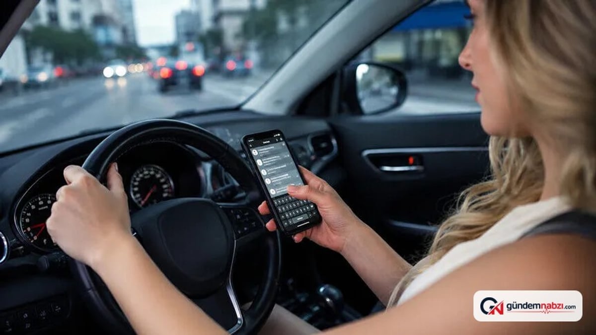 Fahri trafik müfettişleri en çok cep telefonu ihlali yazdı