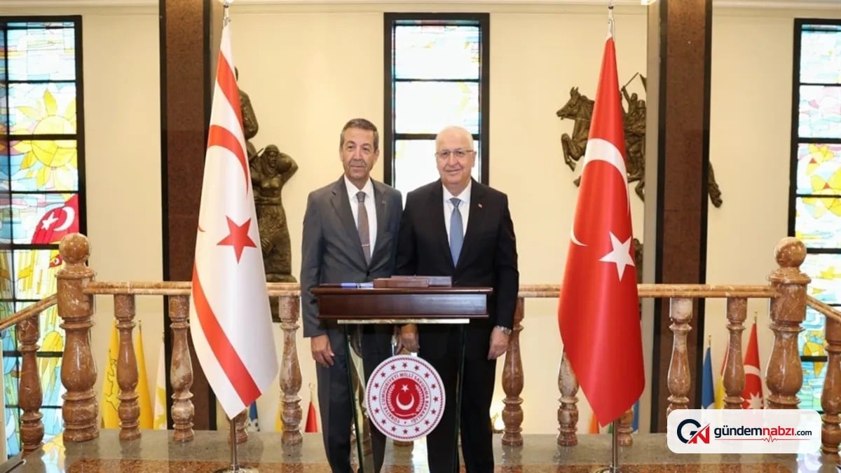 Bakan Güler, KKTC Dışişleri Bakanı Ertuğruloğlu ile bir araya geldi