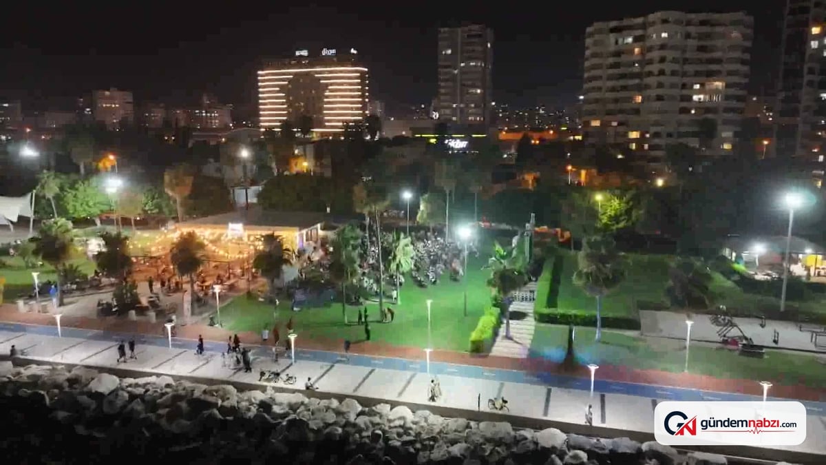 Mersin Büyükşehir Belediyesi açık hava sinema etkinliklerini sürdürüyor
