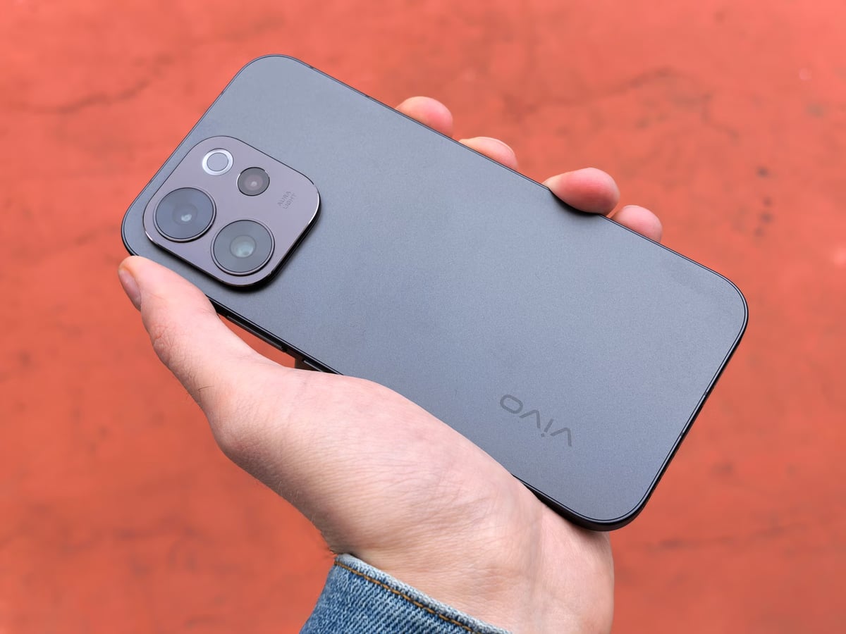 vivo S2 tanıtıldı: 7.050 mAh bataryalı yeni model görücüye çıktı