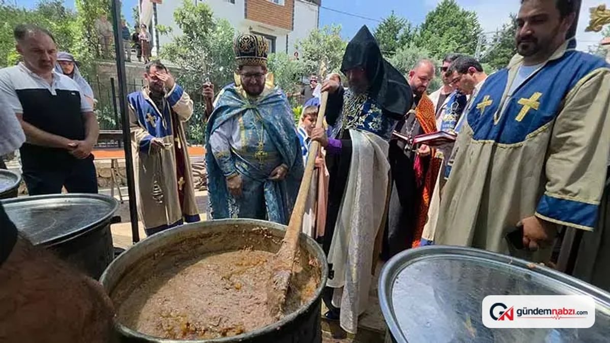 Vakıfköy'de Meryem Ana Yortusu ve Üzüm Bayramı kutlandı