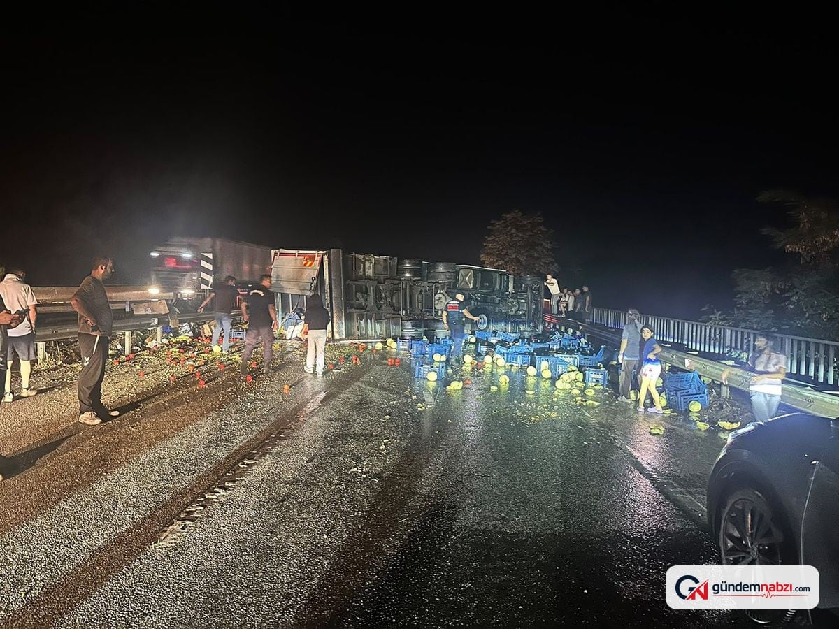 Manisa'nın Kula ilçesinde zincirleme trafik kazası: 7 yaralı