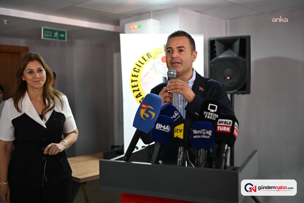 Balıkesir Büyükşehir Belediye Başkanı Akın, zirveye katıldı