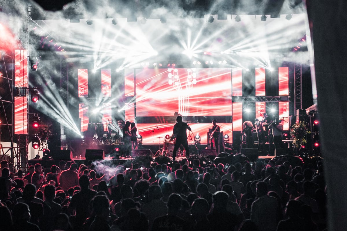 İstanbul festivali'nde rap ve rock müzik aynı sahneyi paylaştı