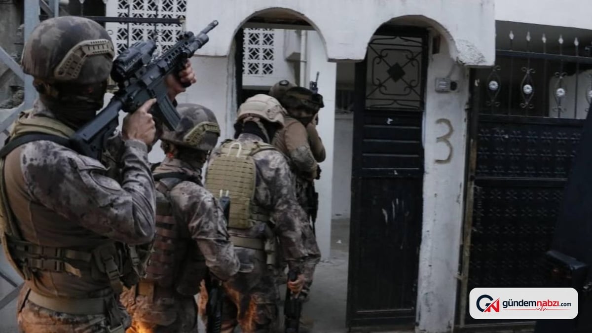 İzmir'de DEAŞ'a yönelik operasyonda 26 kişi gözaltına alındı