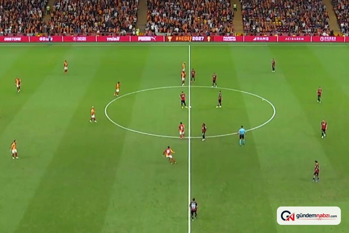Galatasaray yedek kulübesinde hücumcu yer almadı