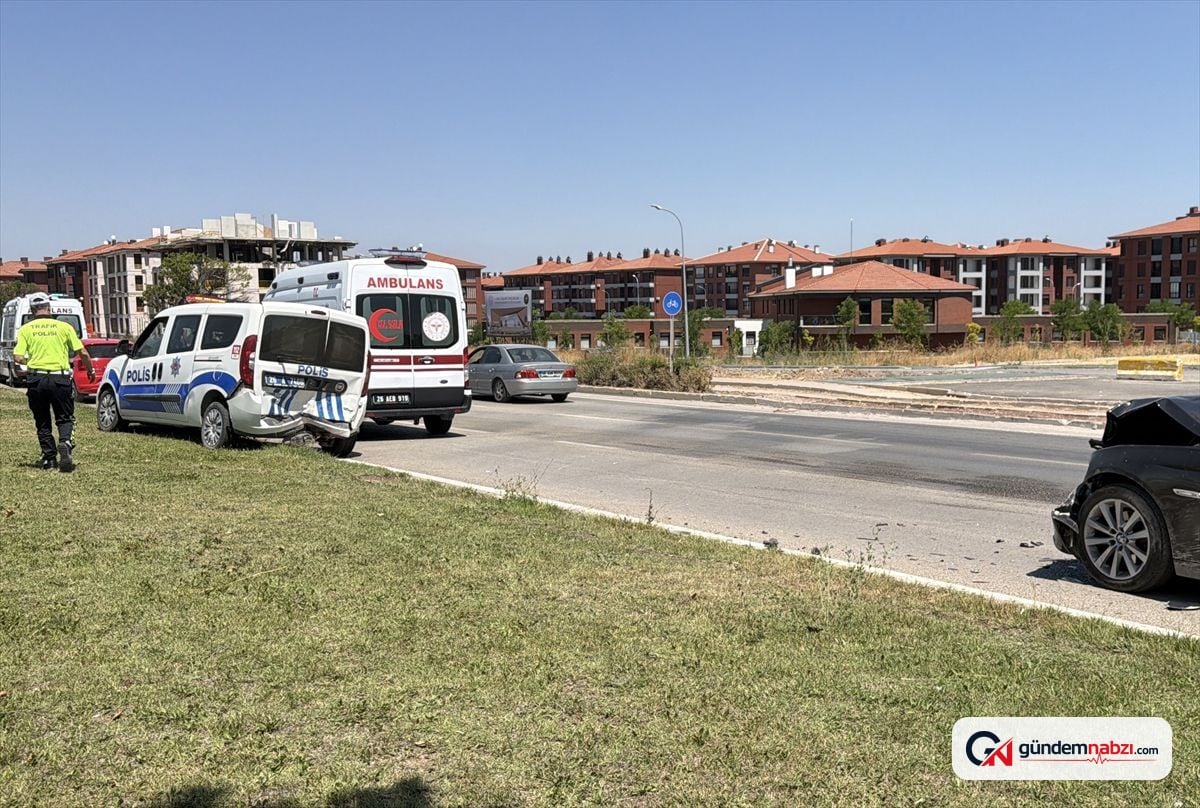 Eskişehir'de polis aracına arkadan çarpma: 6 yaralı