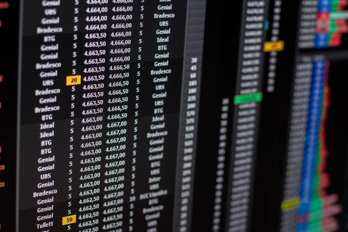 Borsa günün ilk yarısında değer kaybetti