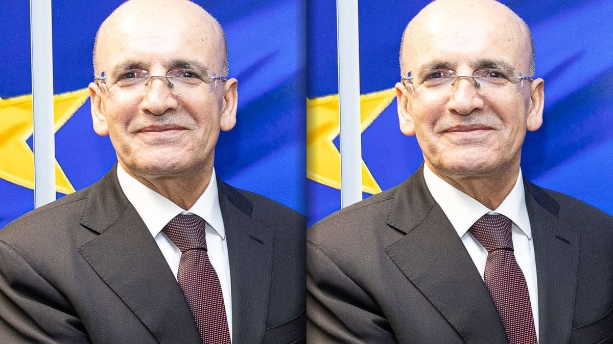 Bakan Şimşek: Zorlu şartlara rağmen dezenflasyon devam ediyor