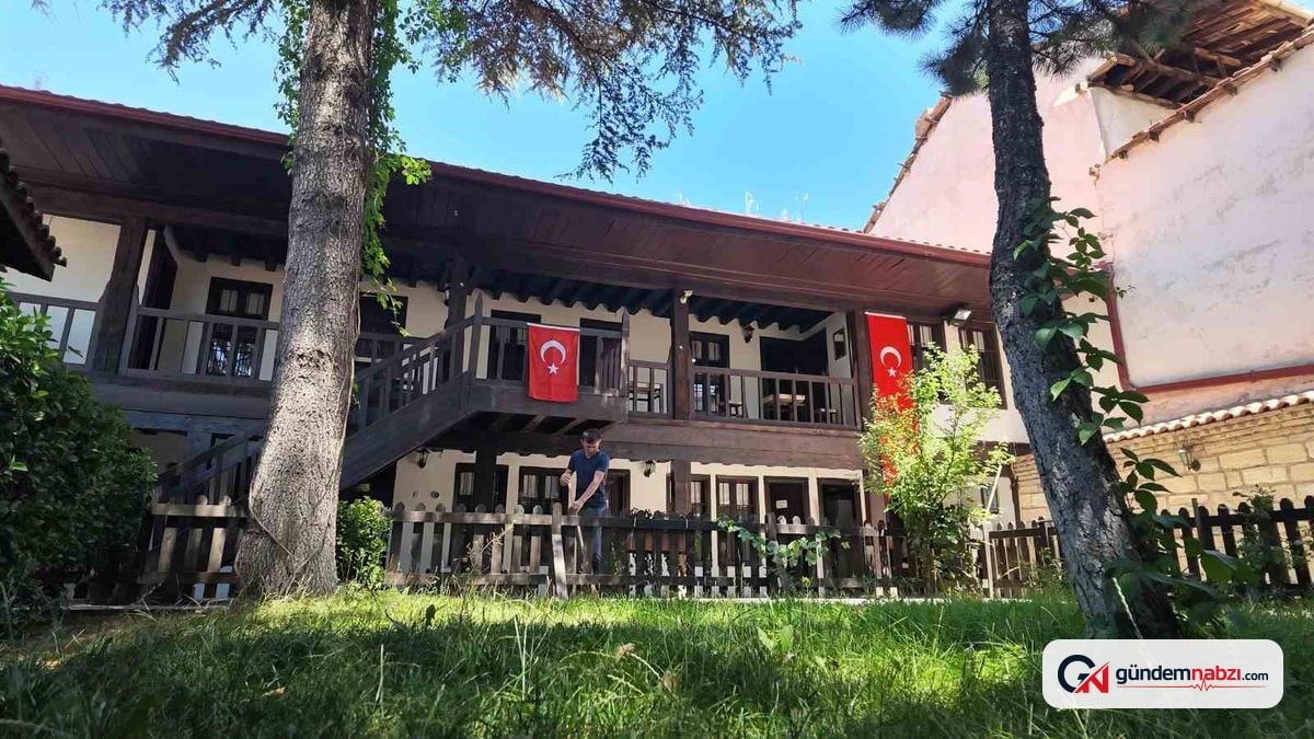 272 yıllık Çivitçioğlu medresesi ziyaretçilerini ağırlıyor