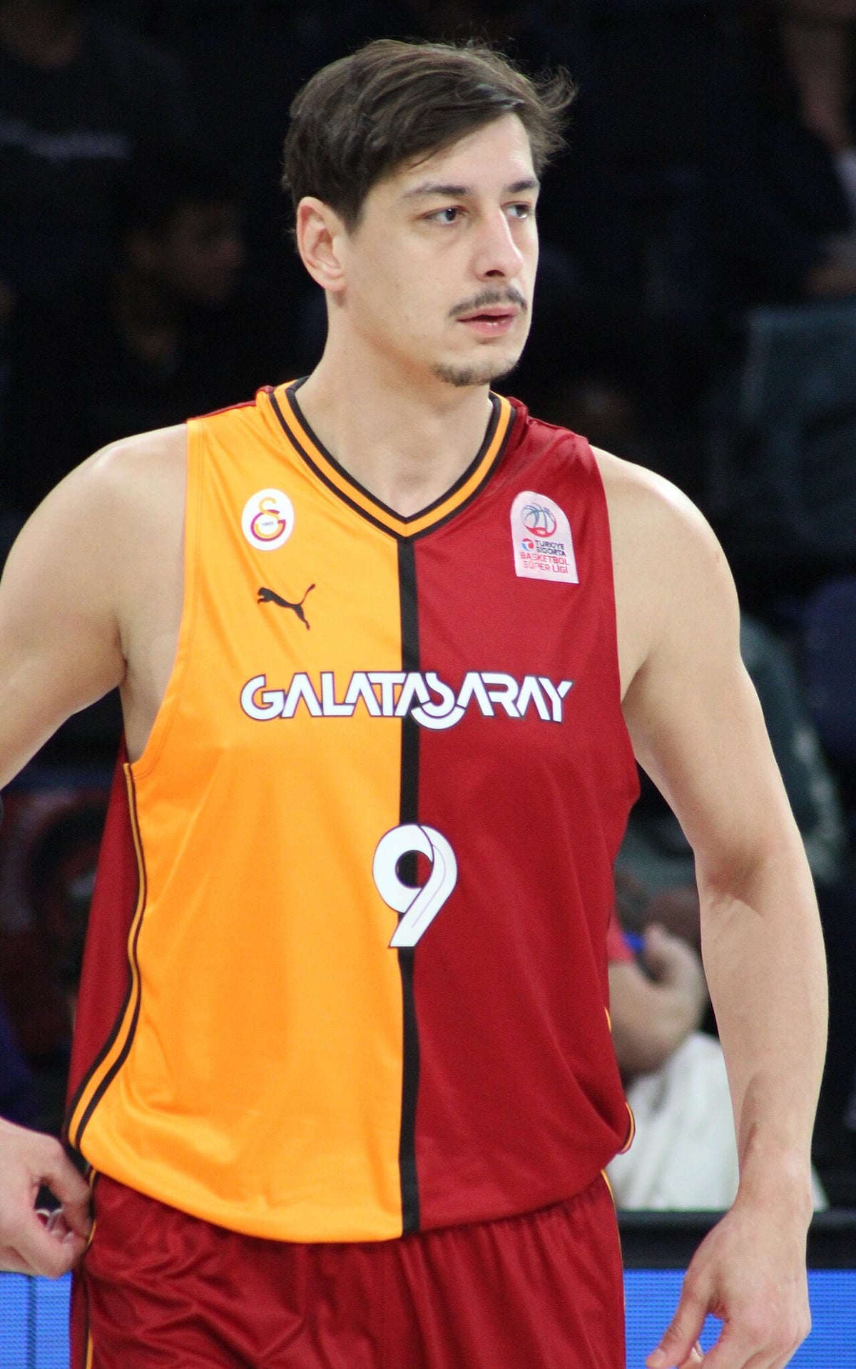 İzmir'de basketbolcuları buluşturan akademi