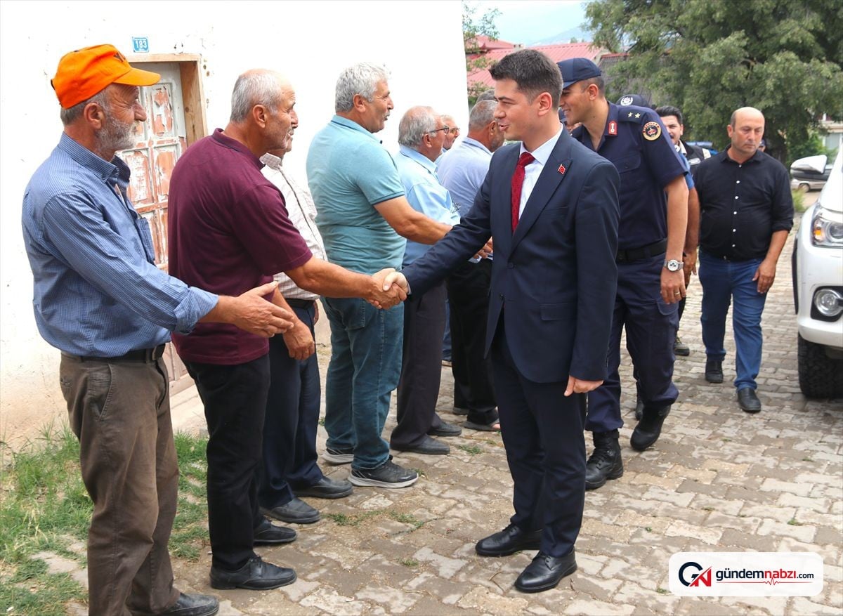 Amasya'da köylülerin sorunlarını dinleyen Kaymakam Bayram açıklama yaptı