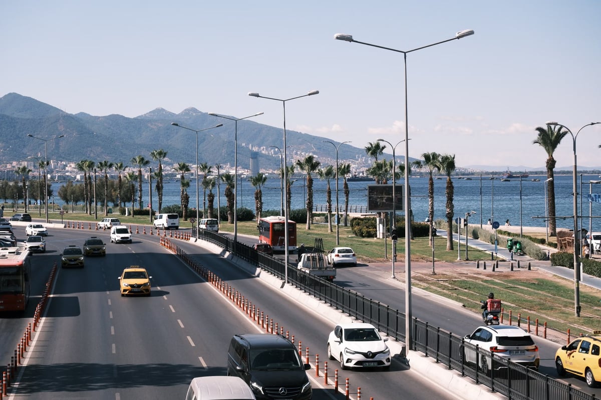Bursa'da alkollü ve ehliyetsiz sürücüye 65 bin lira ceza