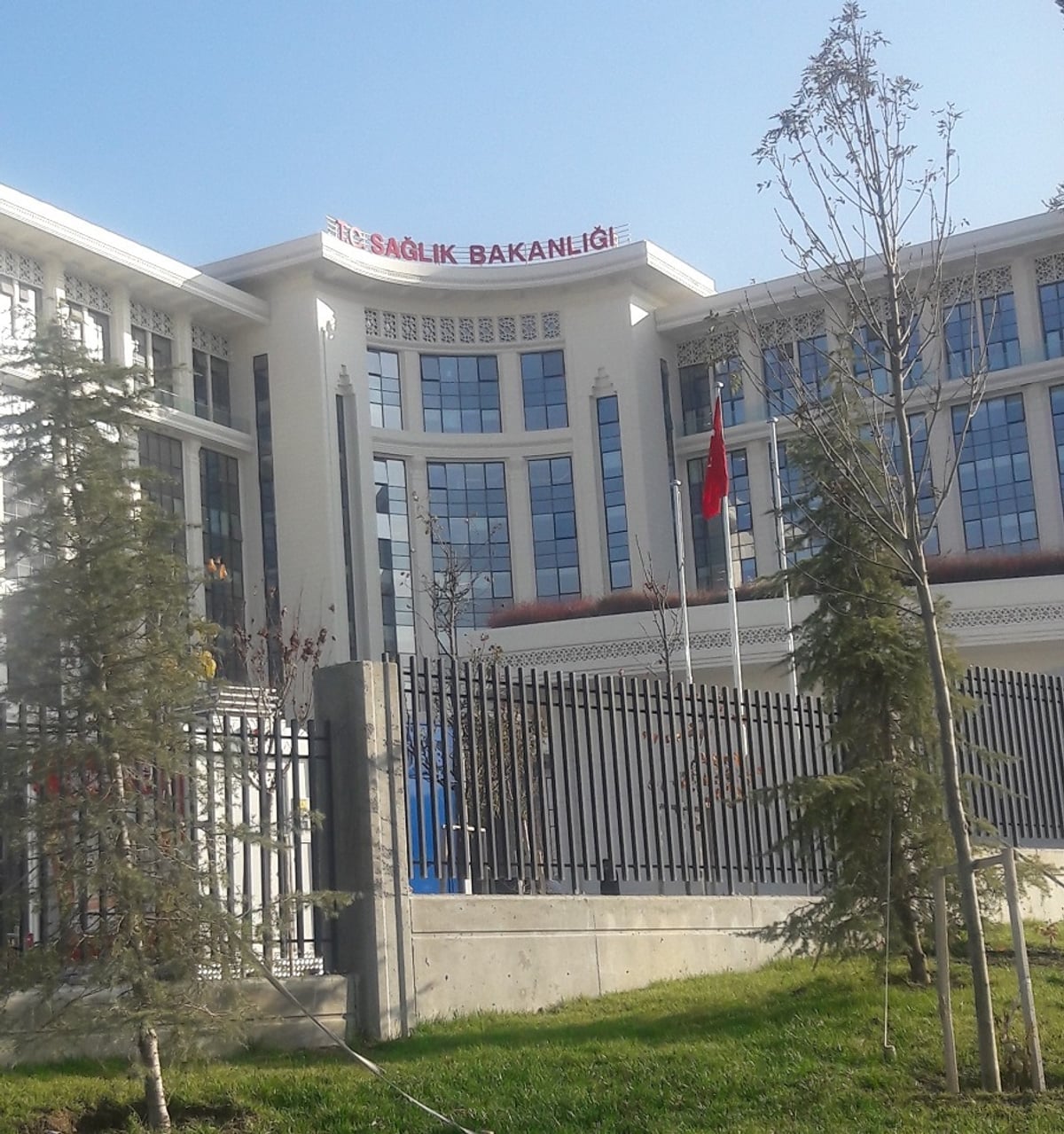 Aksal, Edirne'nin sağlık yatırımlarını Bakan Memişoğlu ile görüştü