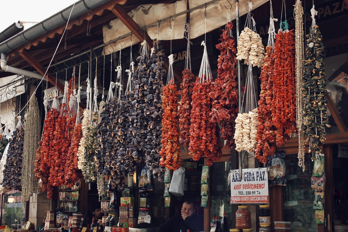 Çiçek bamya hırsızlığı: 4 kişi için hapis istemi