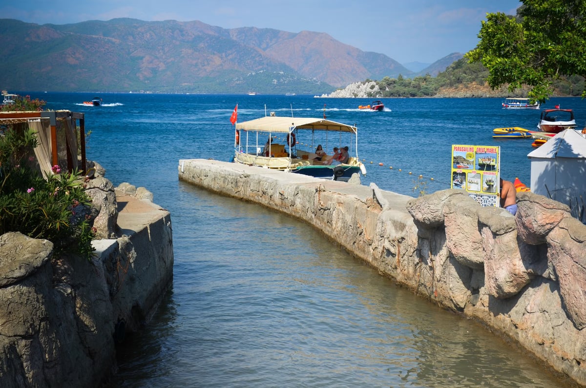 Muğla'da tur teknesi kaptanı müşterisine bıçakla saldırdı