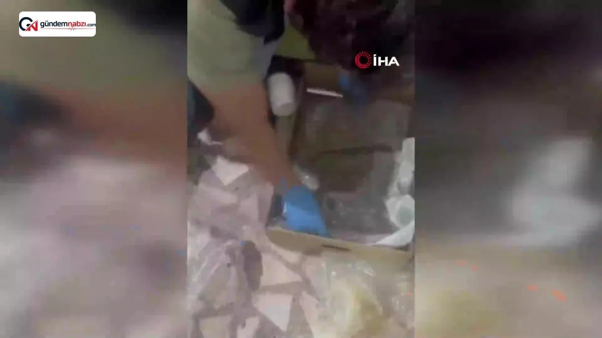 Bağcılar'da iş yerine uyuşturucu operasyonu: 1 kilo 740 gram esrar ele geçirildi