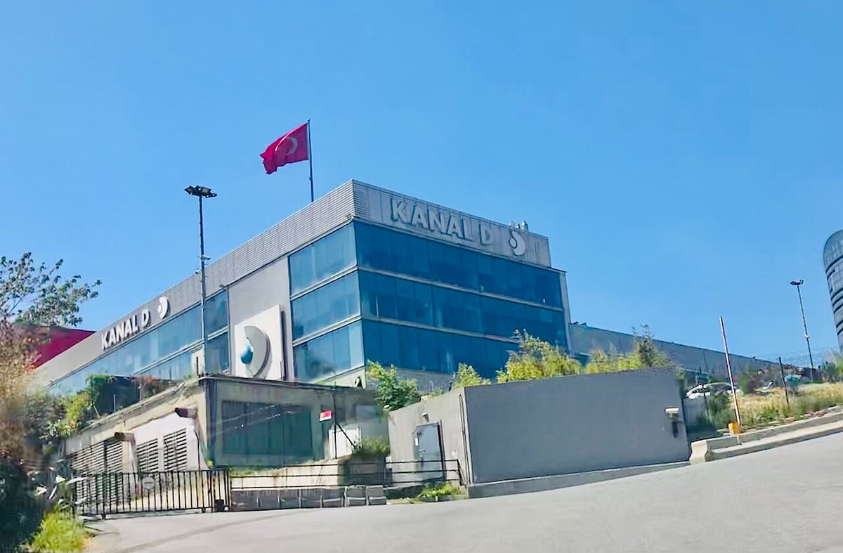 Daha 17 dizisinin kadrosuna Emir Sarıhan katıldı