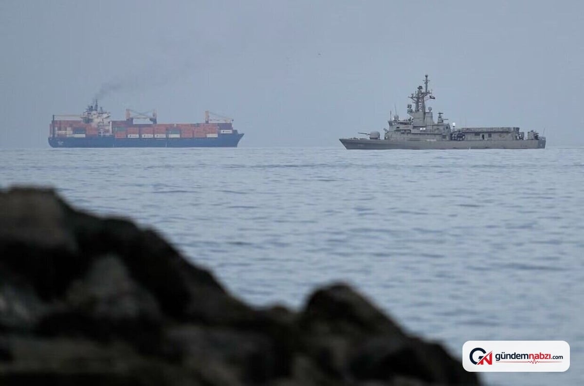 Hürmüz Boğazı'nda Süpertanker mayınlara çarptı