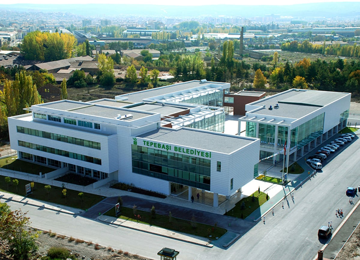 Eskişehir'de iki belediye Başkanı CHP'den istifa etti