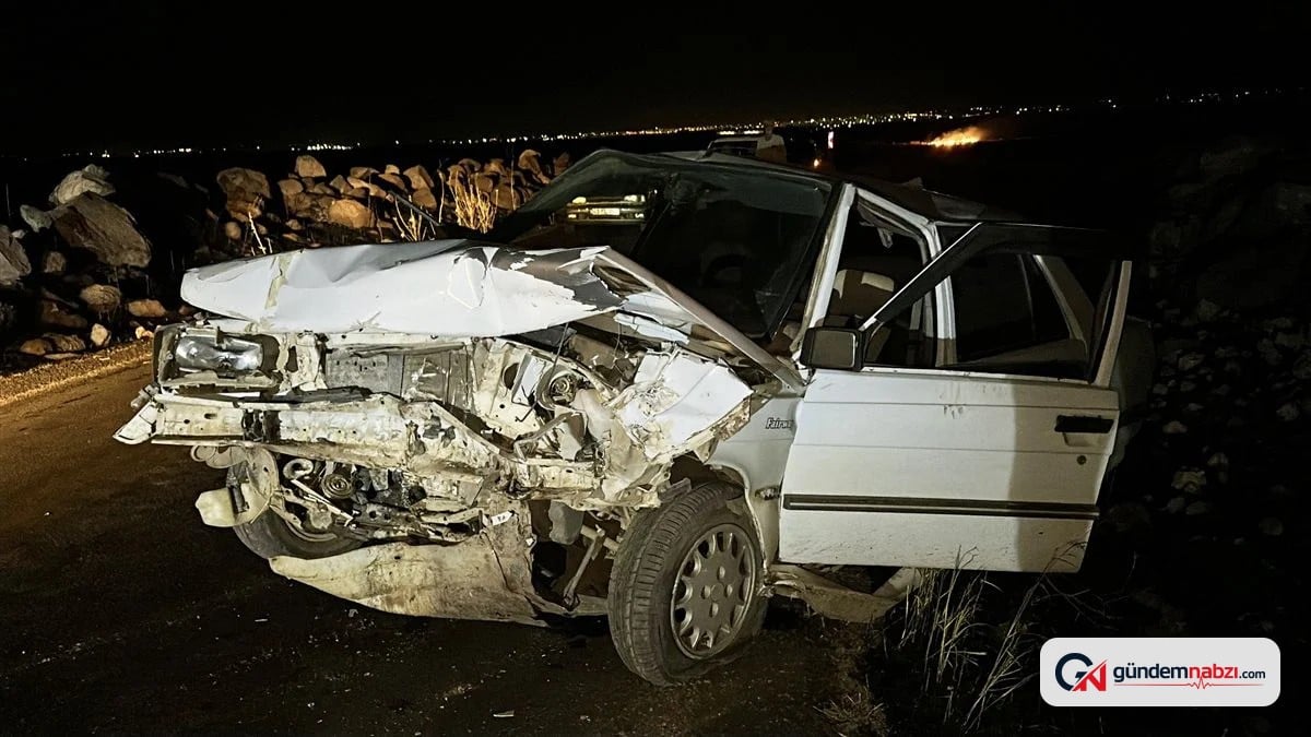Şanlıurfa'da iki otomobil çarpıştı: 3 yaralı