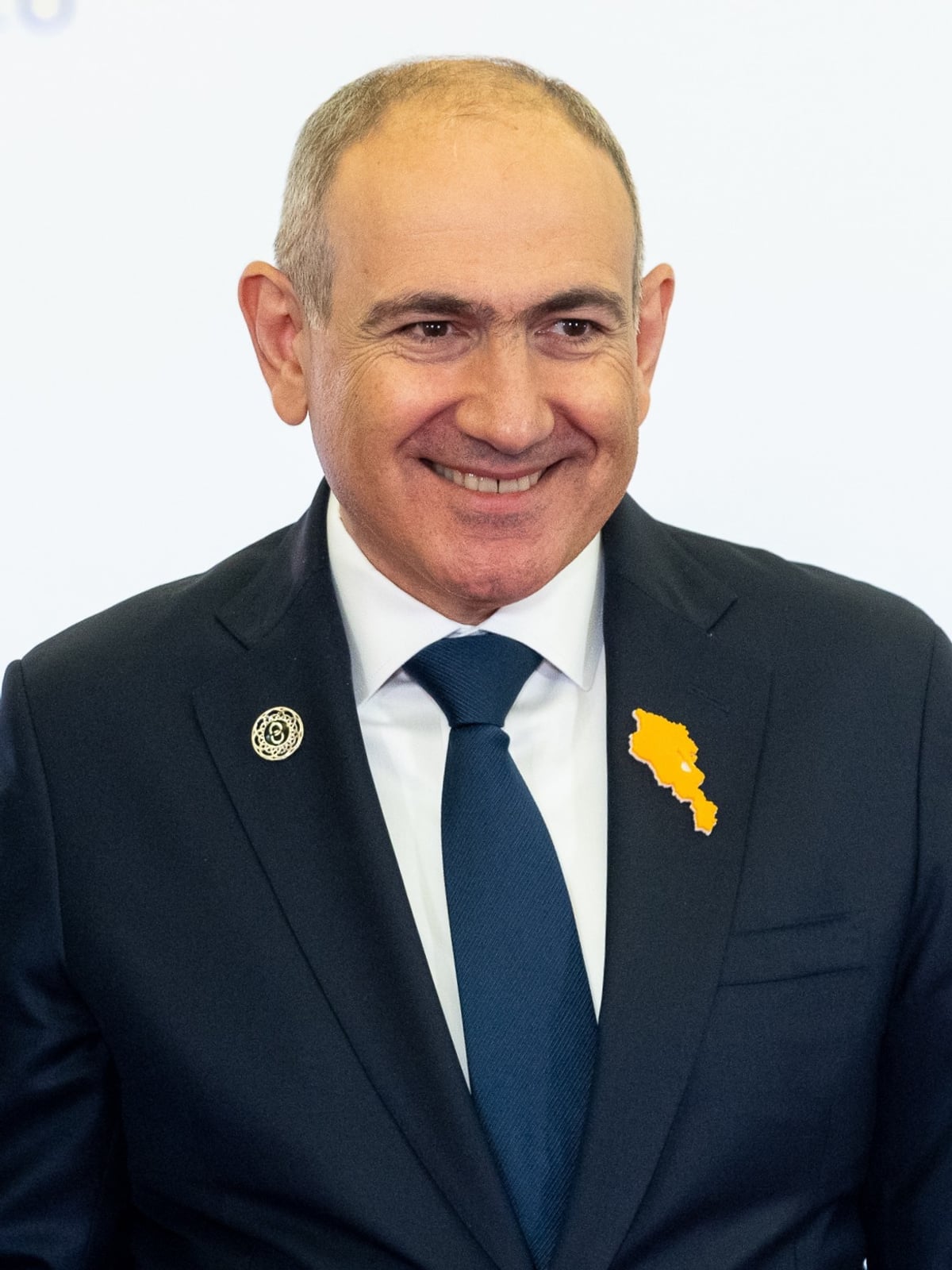 Paşinyan'ın yeni kabinesi onaylandı
