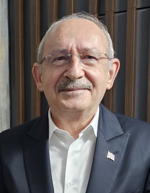 Kılıçdaroğlu atadı: Savaş Aras'ın AKP rozetini taktığı ortaya çıktı