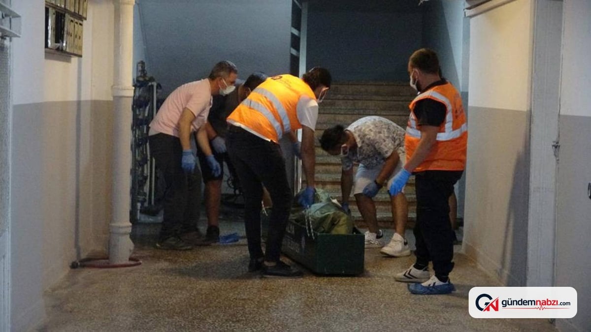 Antalya'da gazetelerini almayan 87 yaşındaki adam evinde ölü bulundu