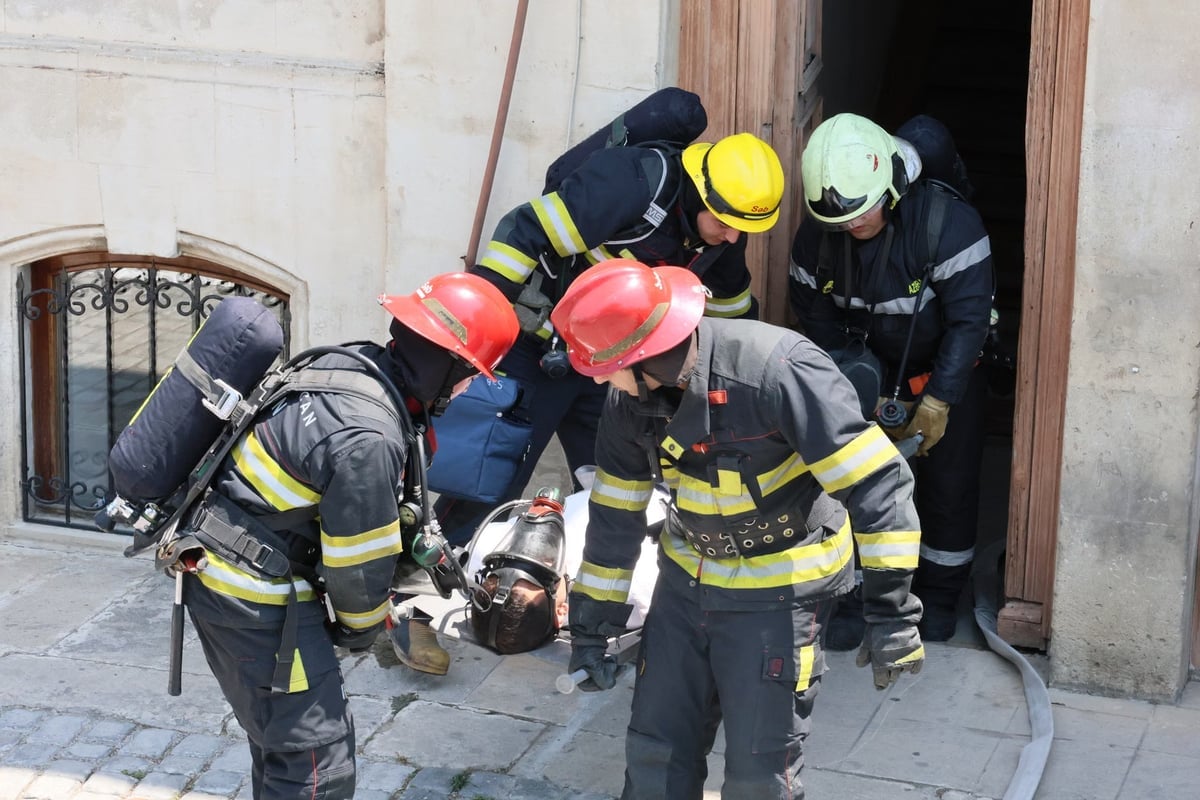 Side Antik Kent’te kuyuya düşen çocuğa kurtarma operasyonu