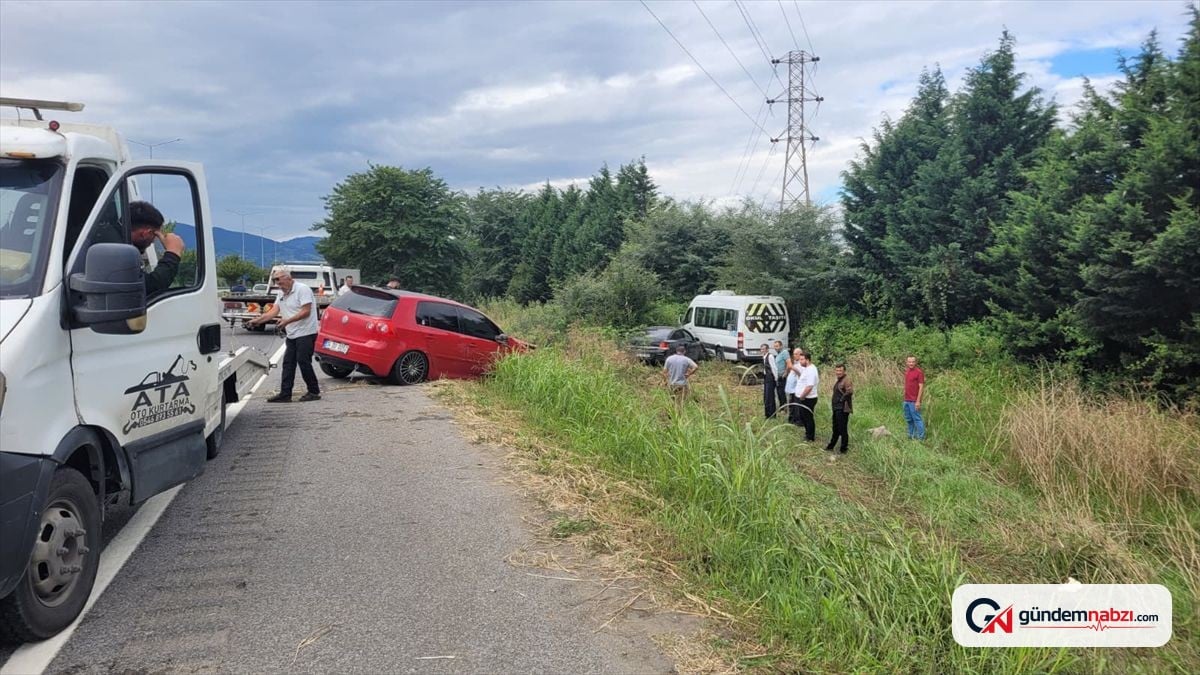Samsun-Ordu yolunda üç araçlı kaza: 2 yaralı