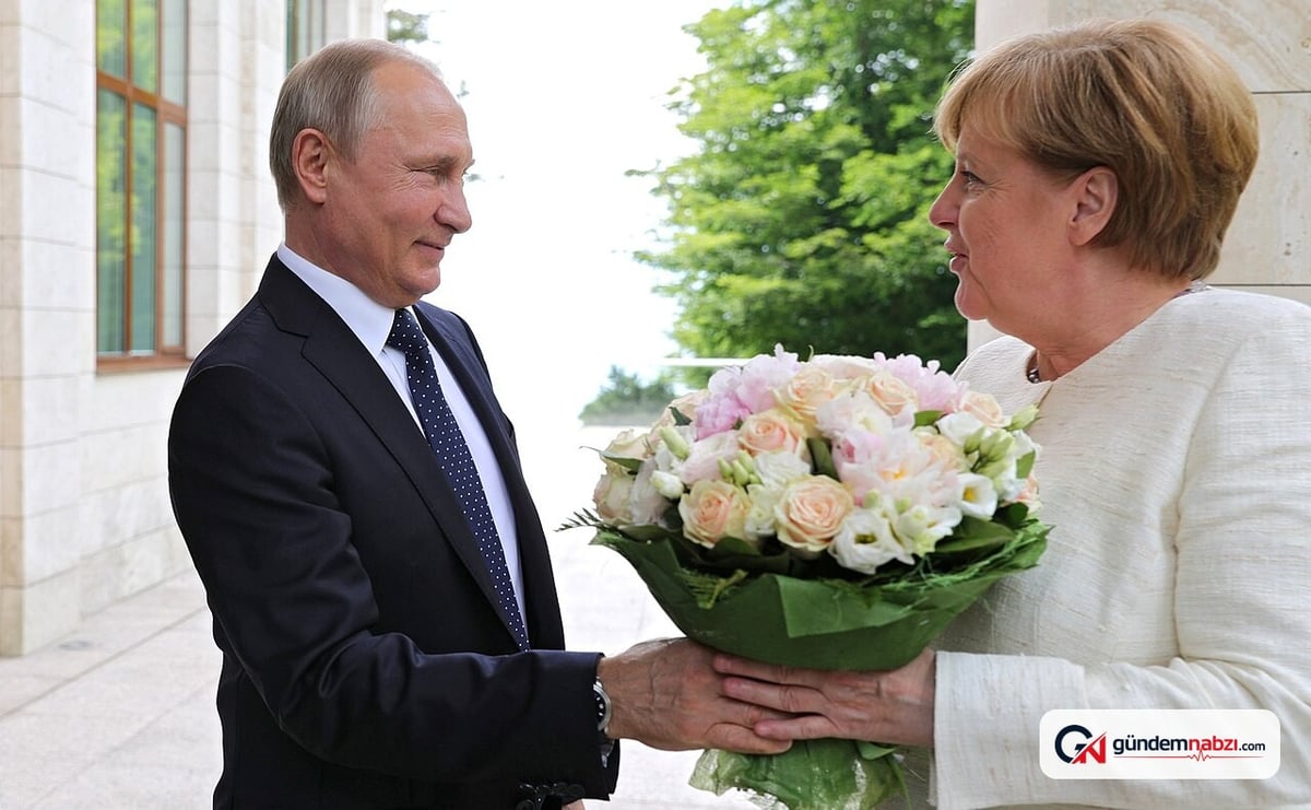 Putin Çin'deki APEC zirvesinde Trump ile görüşebilir