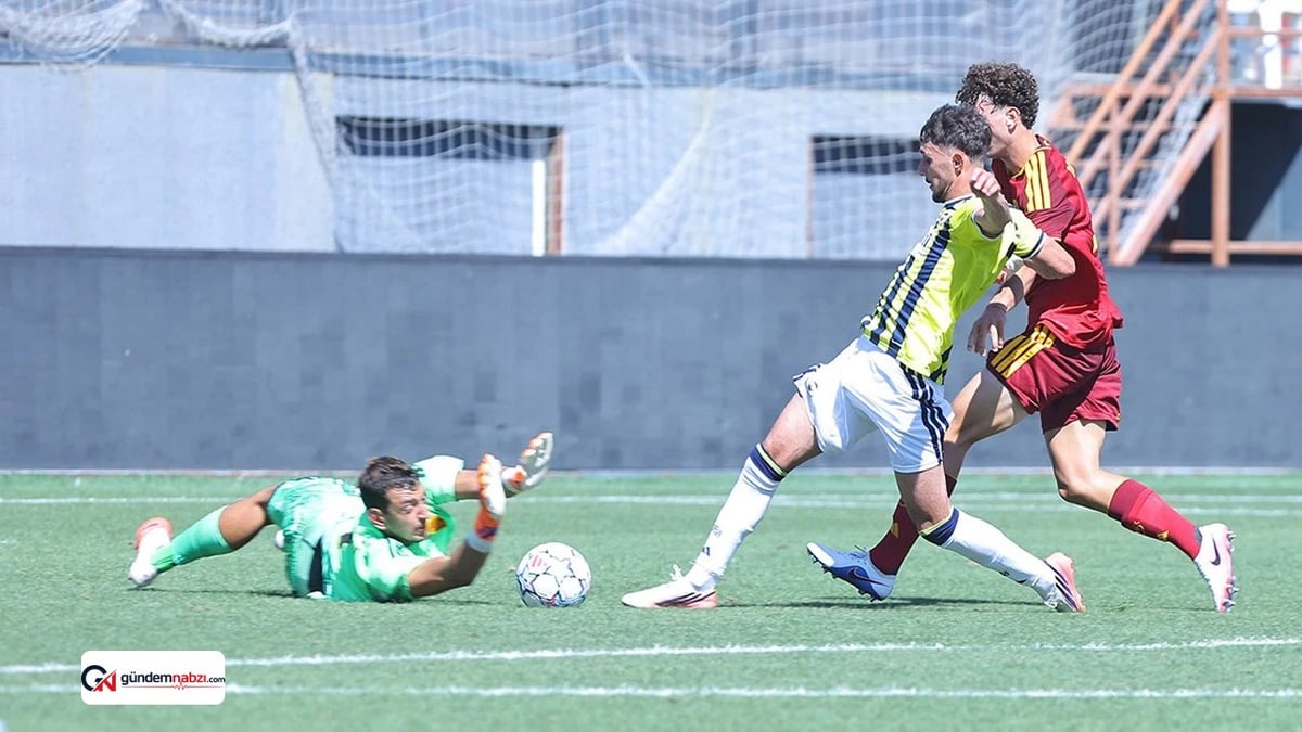 Fenerbahçe U19, Roma'ya 4-2 mağlup oldu