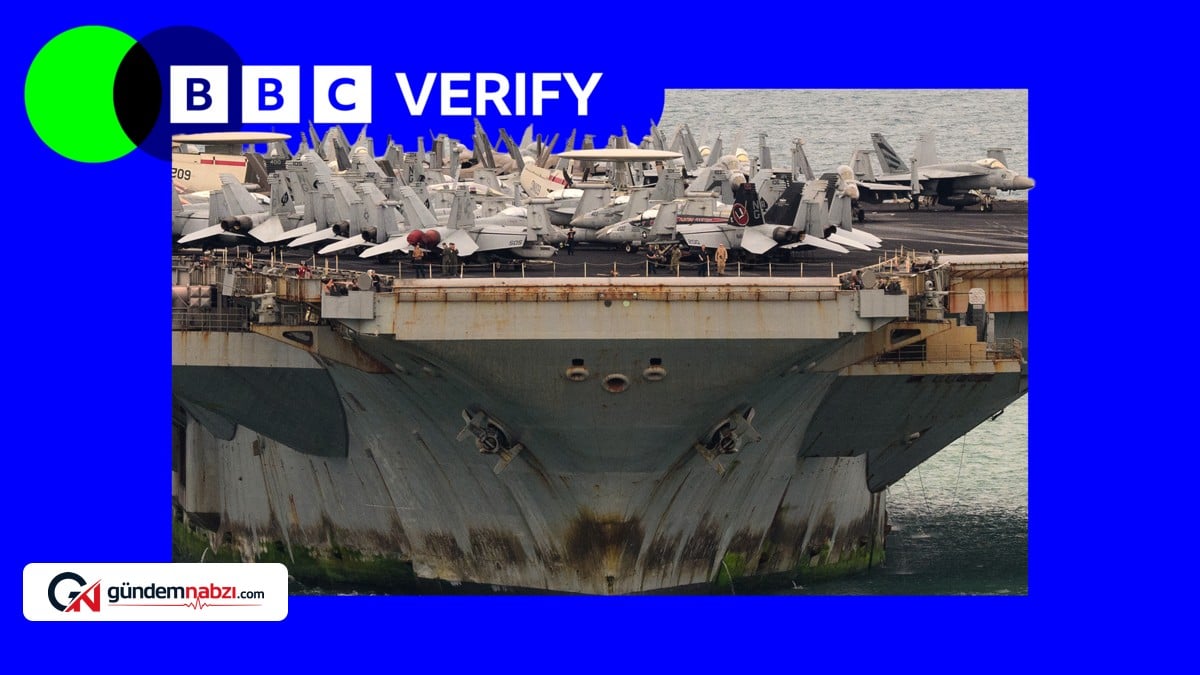 USS Abraham Lincoln, Tayland'da paslı halde limana yanaştı