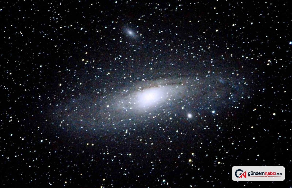Bahçesaray'da gökyüzü şöleni: Samanyolu ve Andromeda aynı karede görüntülendi