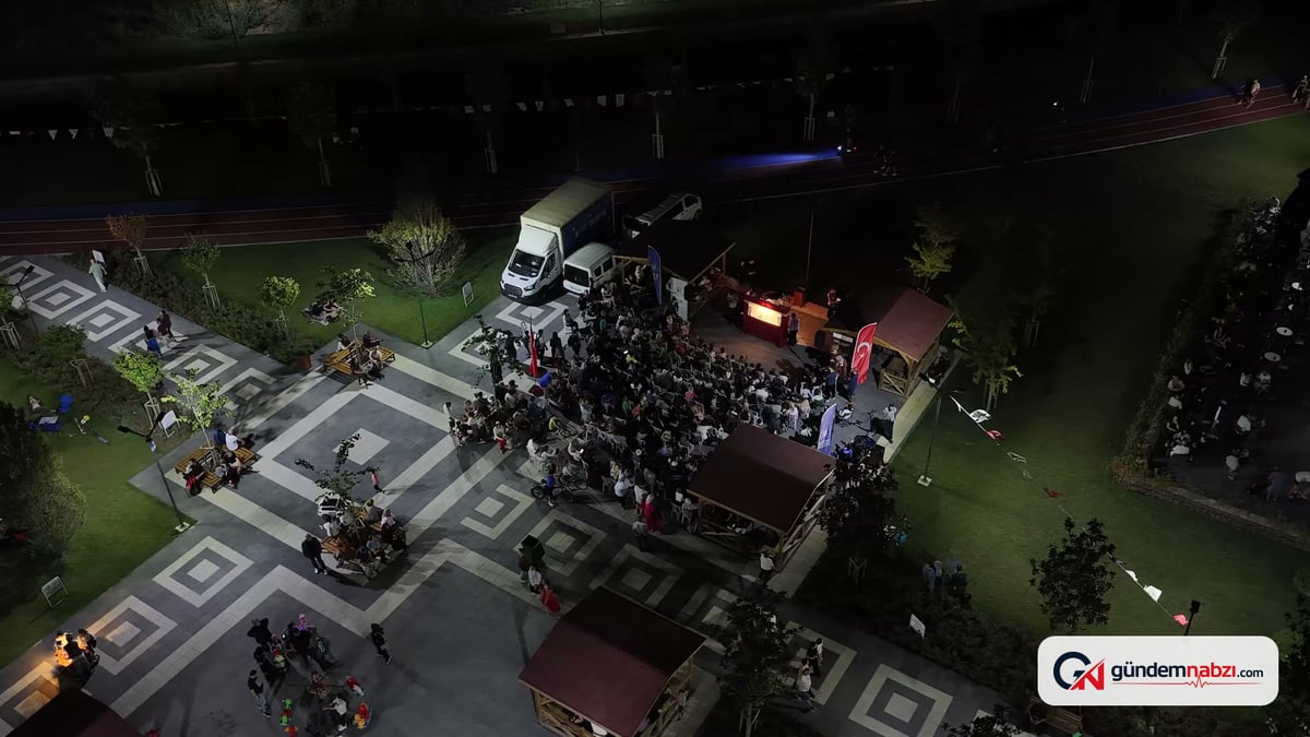 Bursa'da 2'nci Kukla ve Karagöz Buluşması sona erdi