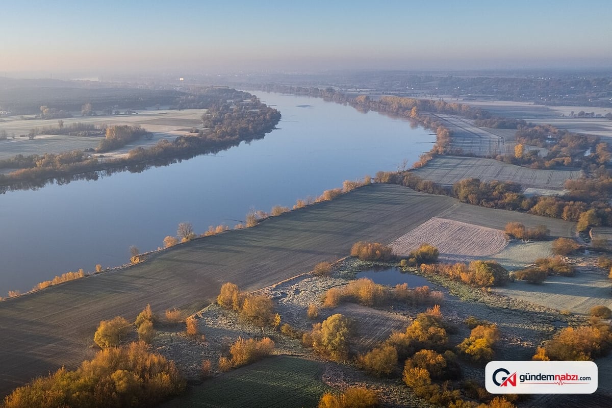 1000 yıllık kılıç Vistül Nehri'nde bulundu