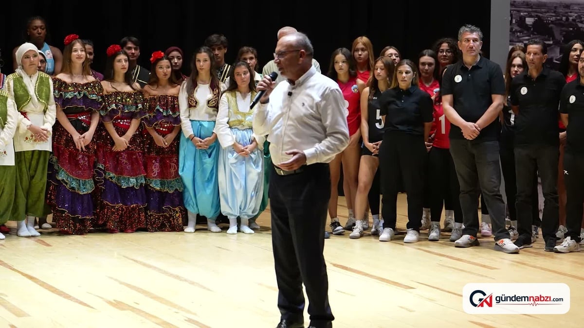 Manisa Turgutlu’da kadın spor takımları tanıtım gecesinde buluştu