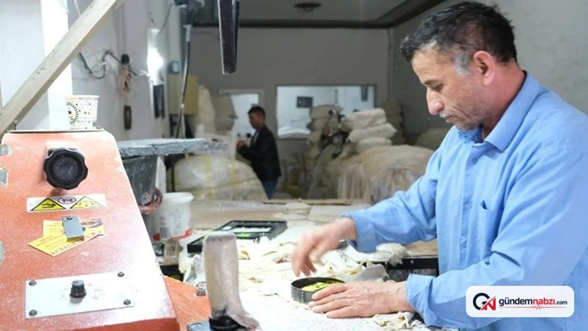 Erzincan'da Norveç derisinden tulum peyniri tulumu üretiliyor