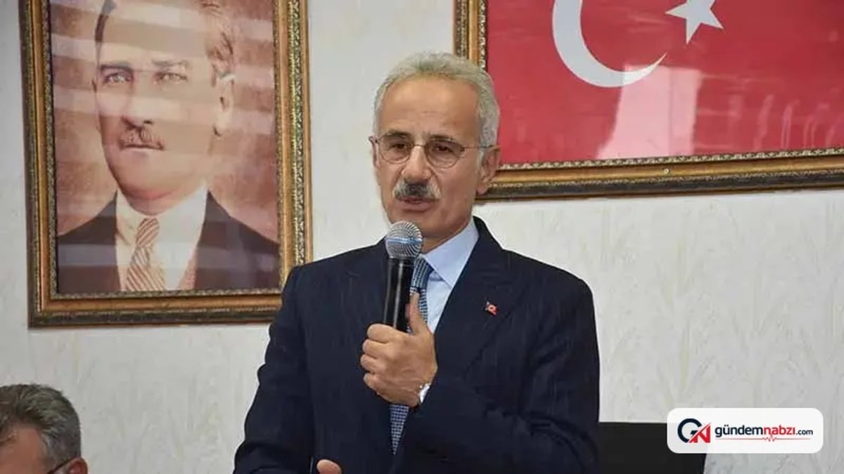 Bakan Uraloğlu Sivas'ta gençlerle buluştu