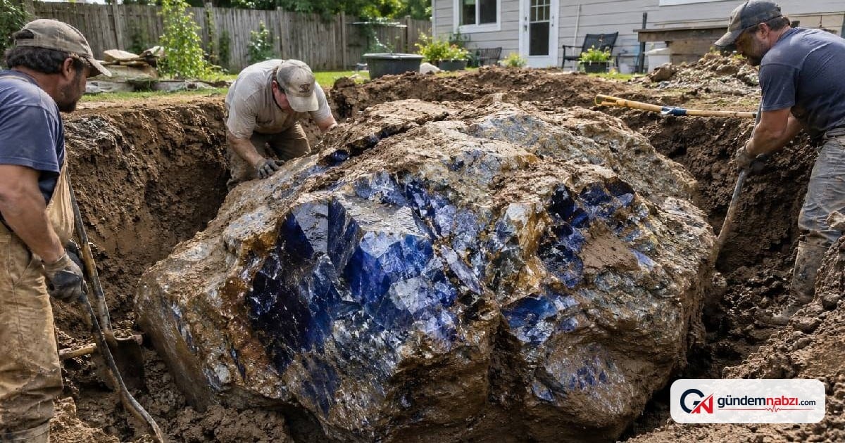 Sri Lanka'da kuyu kazarken 503,2 kilogramlık safir bulundu