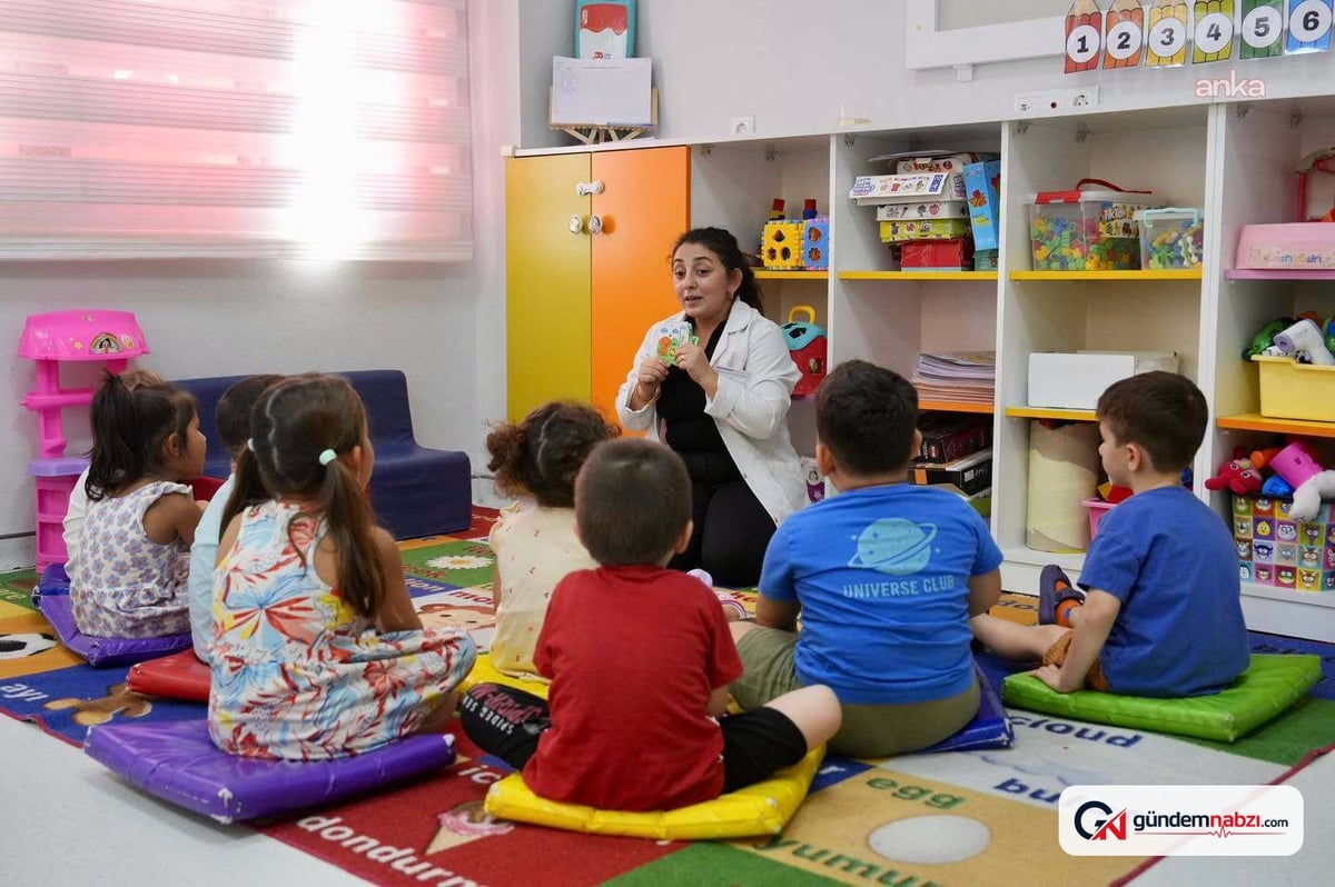Balıkesir Burhaniye'de Belediye kreşlerinde yeni eğitim yılı başladı