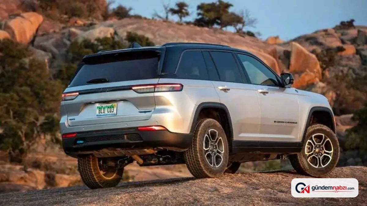 Jeep Grand Cherokee sahiplerine uyarı: 328 bin araçta risk tespit edildi