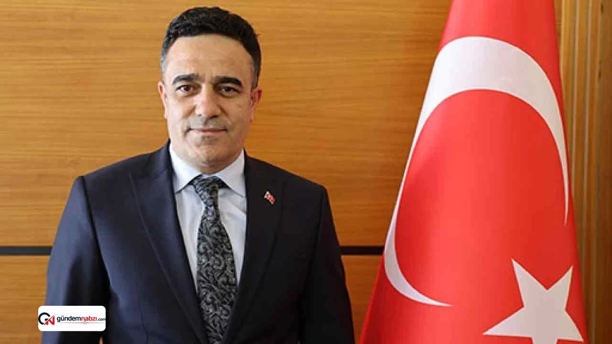 Sivas Belediye Başkan Yardımcısı Mustafa Topçu istifa etti